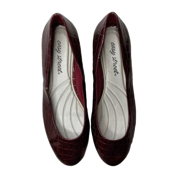 Easy street flats size 8M - Picture 3 of 11